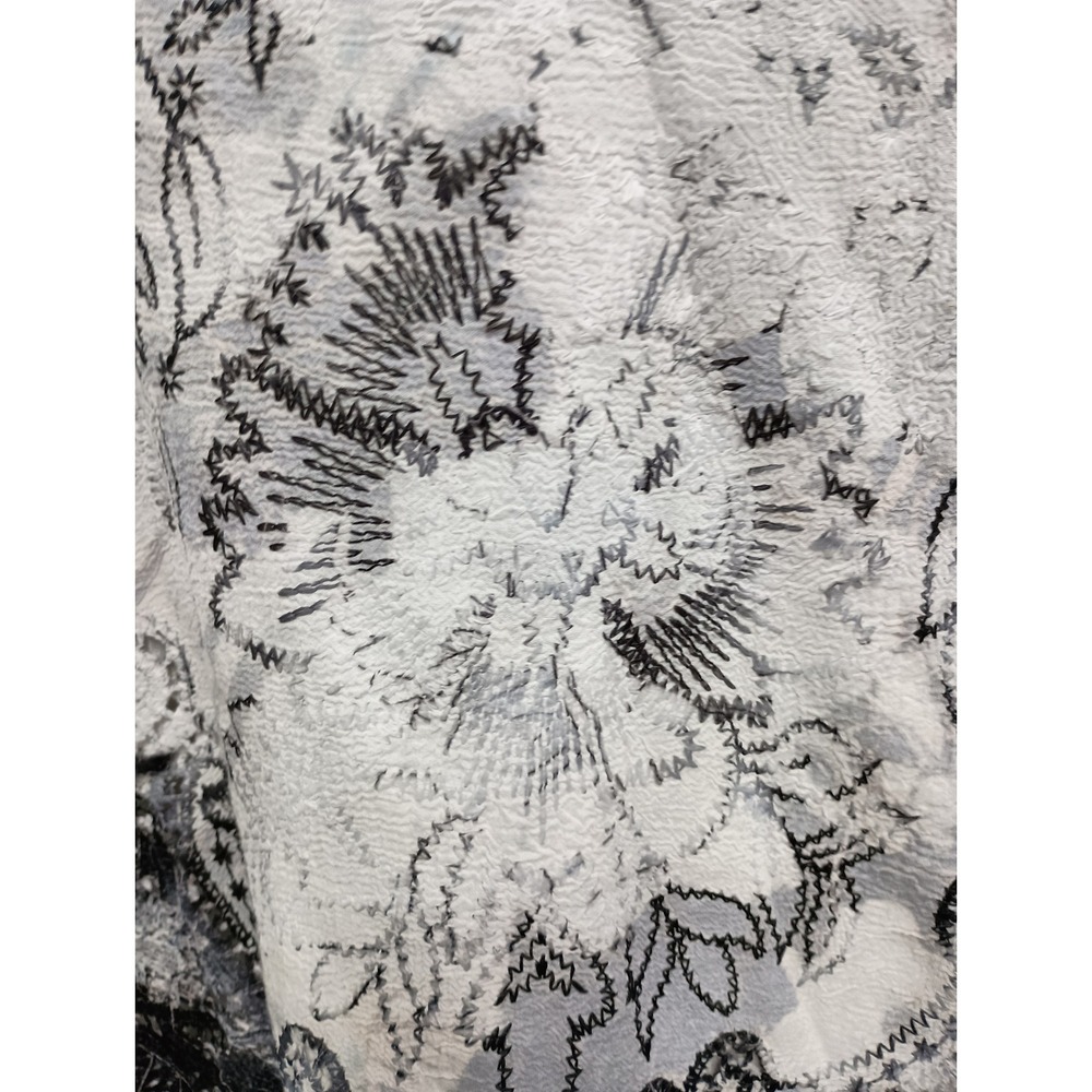 Impulse California Wearable Art Tunic Top Womens Medium White Black Floral Lace - Picture 10 of 12